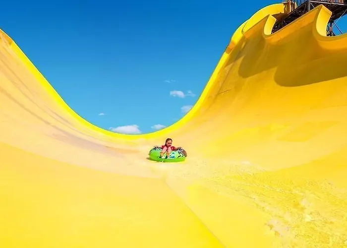 Sunrise Alora Aqua Park